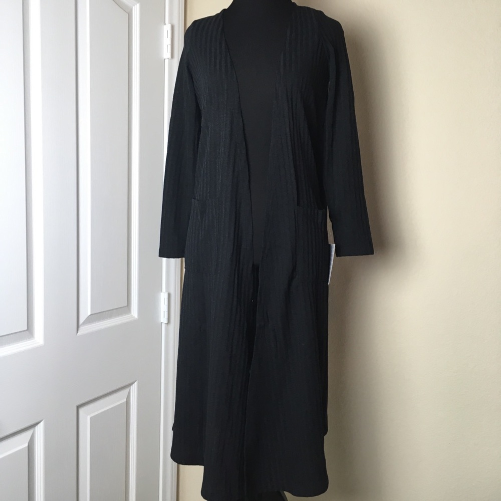 ‼️ S A L E ‼️ NWT LuLaRoe XS Sarah Cardigan
